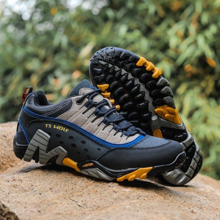 dwzrg hiking boots