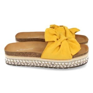 Zapatos, zapatillas,Con diferentes diseños ,productos De fabricación nacional