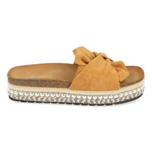 Zapatos, zapatillas,Con diferentes diseños ,productos De fabricación nacional